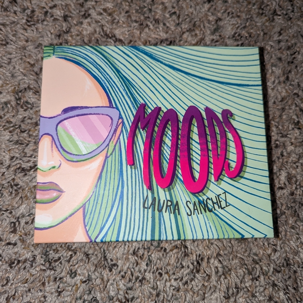 Moods Laura Sanchez eye shadow pallet